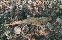 Broń legenda - StG44 odnaleziony w lesie pod Lubaniem (GALERIA)