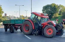 Ciągnik złamany po zderzeniu z Tico