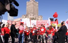 Czerwony marsz-nie róbcie nas w balona Pracownicy sądów i prokuratury protestują