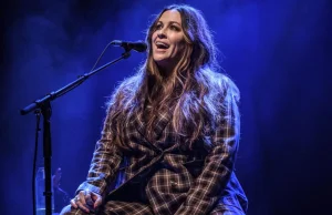 Alanis Morissette wyznaje: jako 15-latka zostałam wielokrotnie zgwałcona