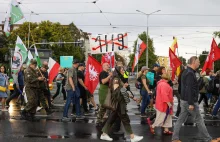 Błaszczak podpisał zakaz noszenia munduru przez fałszywych żołnierzy