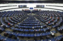 PO głosuje za rezolucją głoszącą nadrzędność prawa UE nad Konstytucją RP