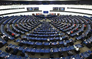 PO głosuje za rezolucją głoszącą nadrzędność prawa UE nad Konstytucją RP