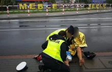 Wypadek na trasie triathlonu. Fiat Punto wjechał w zawodnika