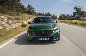 Nowy Peugeot 308: szałowy wygląd i zaskakująco dużo frajdy z jazdy