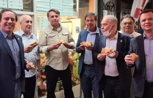 Niezaszczepieni z zakazami w NY. Prezydent Brazylii zjadł pizzę na zewnątrz