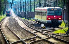 Miliardy złotych na poprawę połączeń kolejowych w Polsce. Kiedy wreszcie efekty?