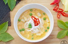 Tajska zupa dyniowa z kurczakiem - Wędrówki po kuchni