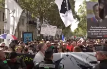 Francja. Protesty przeciwko paszportom sanitarnym. Tysiące osób na ulicach