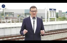 Mateusz Morawiecki podczas briefingu prasowego w Mielcu