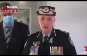 Stan QLD Australia planuje zwolnić 10% policjantów za nieprzyjęcie szczepionki.