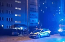 Ewakuacja bloku w Krakowie. Na miejscu są policyjni pirotechnicy.