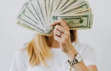 Hipergamia – czy kobietom zależy tylko na pieniądzach?