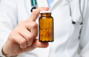 To nie żart, na focus.pl chorobę radzą leczyć "lekami homeopatycznymi"