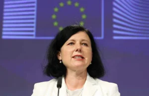 Jourova:UE zacznie się rozpadać, jeśli nie zakwestionuje orzeczenia polskiego TK