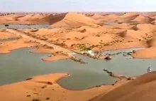 Na arabskiej pustyni pojawiły się jeziora. Ludzie zjeżdżają się, aby je...