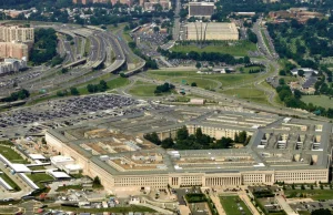 Szef technologii Pentagonu odchodzi. "USA nie ma szans w walce z Chinami"