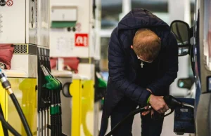 Taniej na stacjach nie będzie. "Nie obniżymy akcyzy na paliwo"