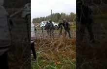 Walka na metalowe tyczki na polsko-białoruskiej granicy