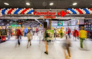 Carrefour znosi dobrowolność pracy w niedziele niehandlowe.