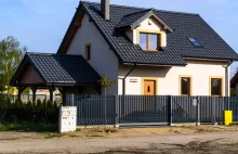 Małe domy z "Polskiego Ładu" PiS: Nie buduj i nie kupuj – radzą prawnicy