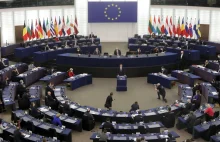 Parlament Europejski przegłosował rezolucję w sprawie Polski i wyroku TK