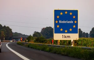 Podróż z Polski do Holandii? Będzie potrzebny "paszport" covidowy