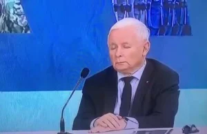 Kaczyński zasypia na konferencji