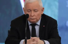 Kaczyński założył zegarek odwrotnie, niż powinien. Zaprezentował drogą...
