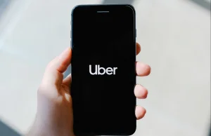 Uber na elektrycznej Tesli. Podpisał umowę na 50 tys. aut elektrycznych