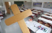 Lekcja religii: "Plemniki w prezerwatywie to zamknięte duszyczki"