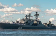 Rosyjski okręt wojenny zapobiegł zajęciu statku cywilnego przez piratów