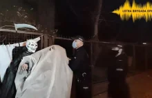 Halloween przed domem Kaczyńskiego. "Milicja mnie bije"