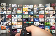 Dłuższe reklamy w telewizji. Nowe przepisy umożliwiają przerwanie meczu