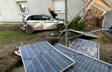 Opole: Audi wypadło z drogi i przeleciało nad ogrodzeniem