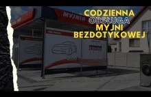 Co znajduje się w kontenerze myjni bezdotykowej?