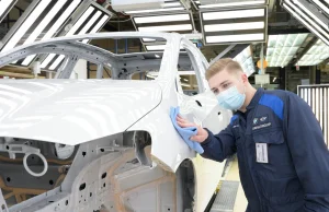 BMW wyrównuje godziny pracy w Niemczech wschodnich i zachodnich