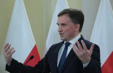 Ziobro: Polska jest krajem demokracji opóźnionej, pod nadzorem