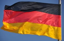 Niemiecka flaga spalona na marszu niepodległości