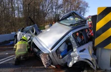 Radny PiS zginął w tragicznym wypadku. Samochód potrącił kobietę i wjechał...