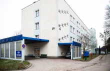 Pacjent gdańskiego szpitala psychiatrycznego wbił siekierę w plecy pielęgniarki.