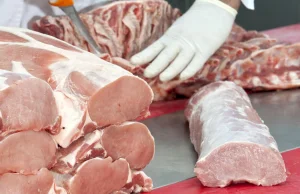 Raport: Nie ma dowodów na to, że mięso czerwone powoduje raka