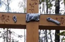 Katowice: Zniszczono figurę Chrystusa w panewnickim lesie
