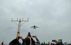 Tysiące widzów pożegnały Antonova An-225 Mrija. To były wyjątkowe chwile...