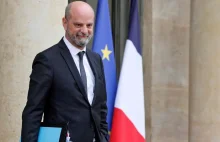 Nowy minister edukacji Francji walczy z "wokeizmem".