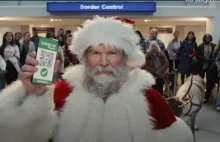 Skargi na świąteczną reklamę Tesco, święty Mikołaj z paszportem Covidowym