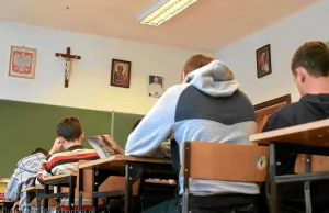 Z lekcji religii w Kielcach rezygnują już całe klasy. Katecheci stracą pracę?