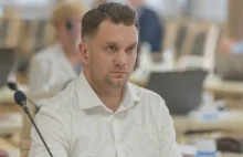 Łukasz Mejza (pis) namawiał ciężko chorych na niepotwierdzone naukowo terapie