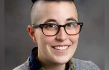 Trans-profesor zwolniony za dziwne teksty o pedofilii