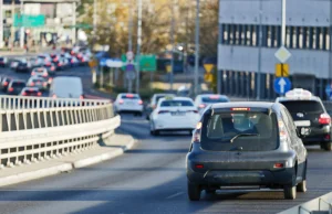 Wprowadzenie zakazu sprzedaży aut spalinowych w 2035 wymaga natychmiast. działań